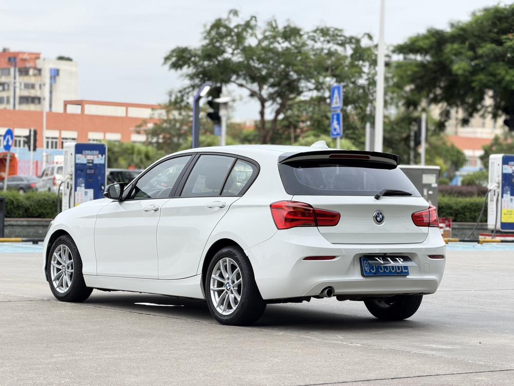 BMW BMW 1-Series (Import)