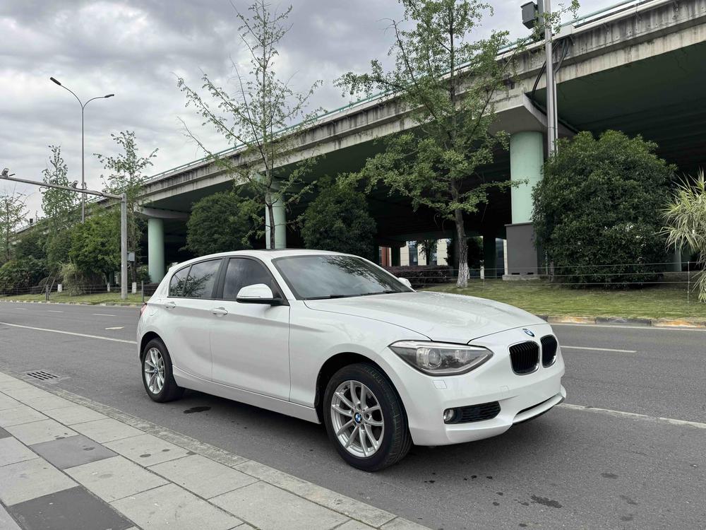 BMW BMW 1-Series (Import)