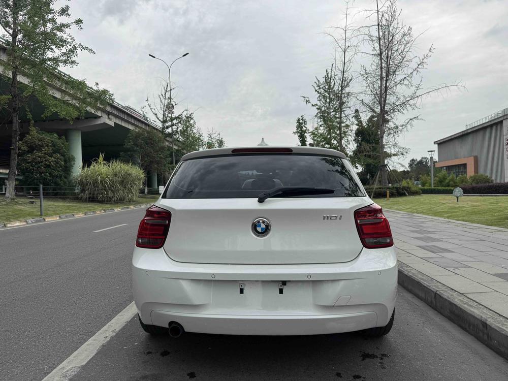 BMW BMW 1-Series (Import)
