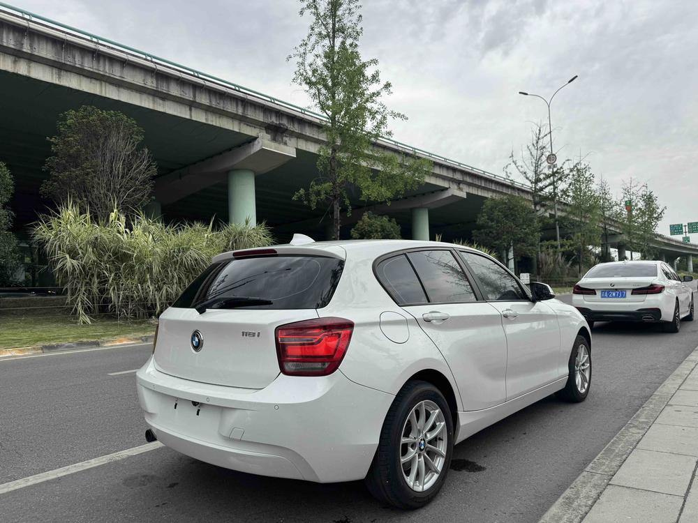 BMW BMW 1-Series (Import)