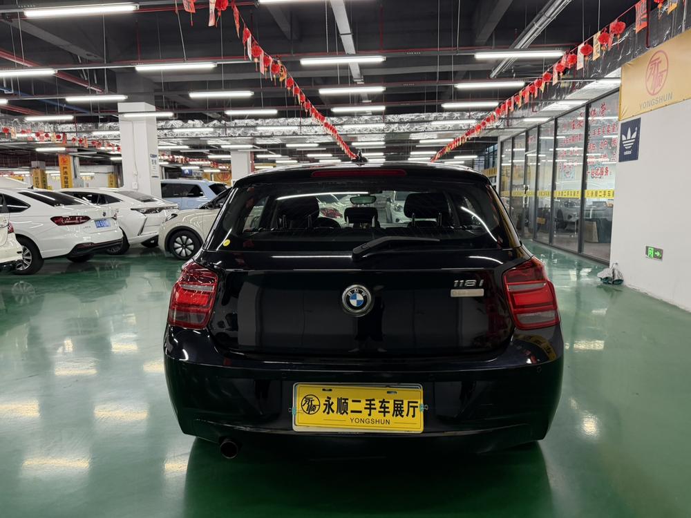 BMW BMW 1-Series (Import)