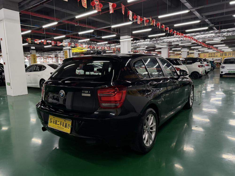 BMW BMW 1-Series (Import)