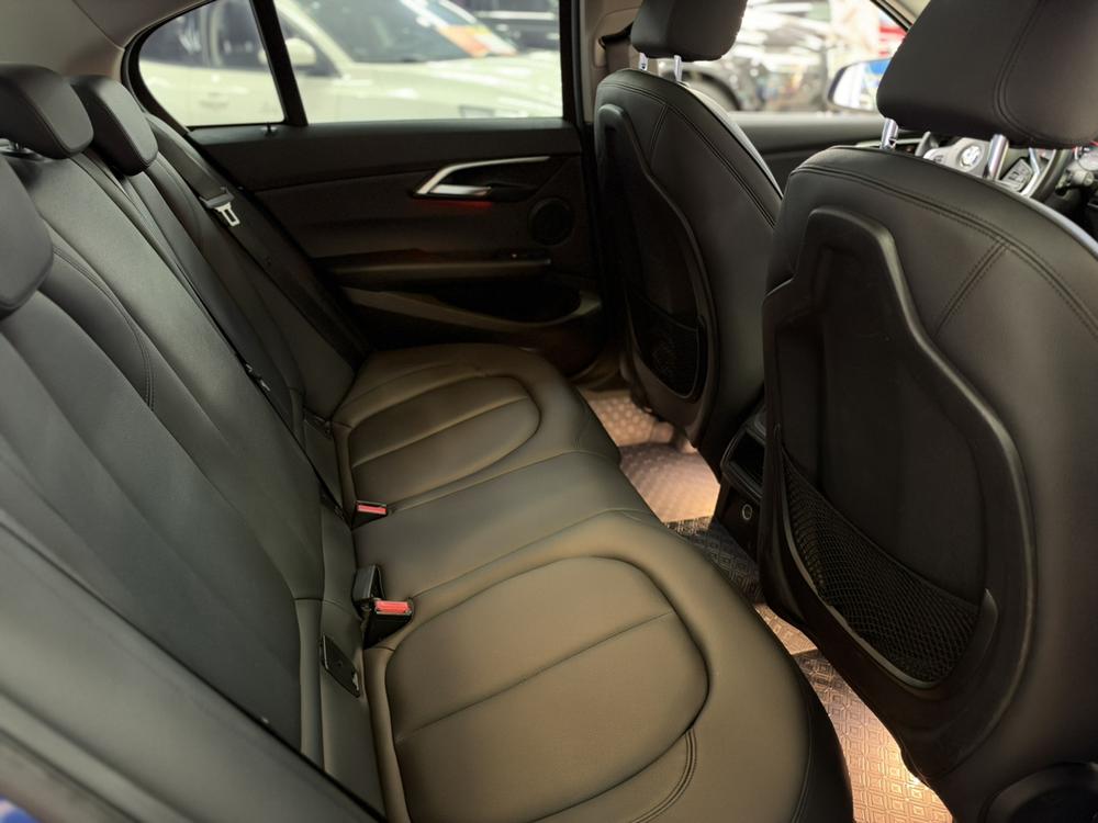 BMW BMW 1-Series