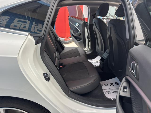BMW BMW 2-Series (Import)