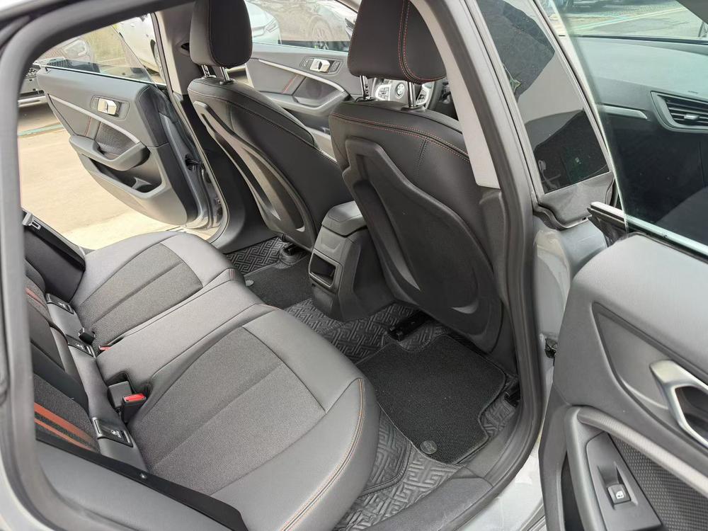 BMW BMW 2-Series (Import)