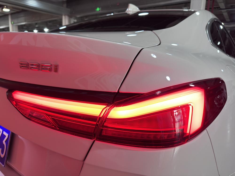 BMW BMW 2-Series (Import)