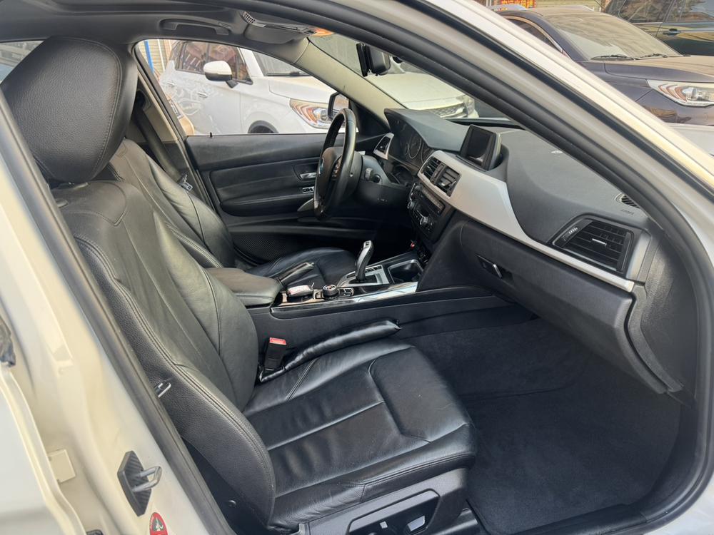 BMW BMW 3-Series