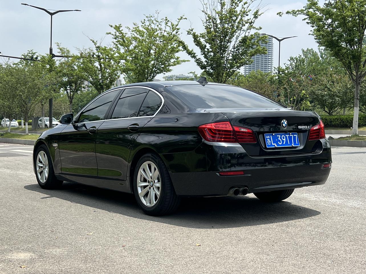 BMW BMW 5-Series (Import)