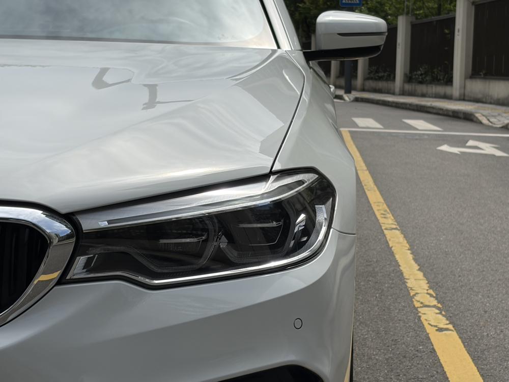 BMW BMW 5-Series (Import)