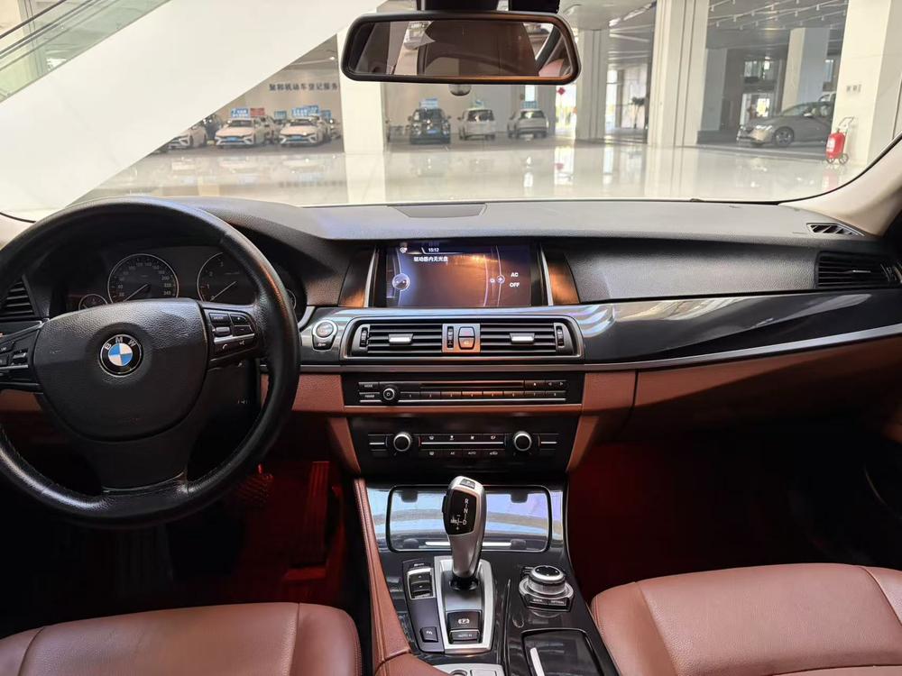 BMW BMW 5-Series (Import)