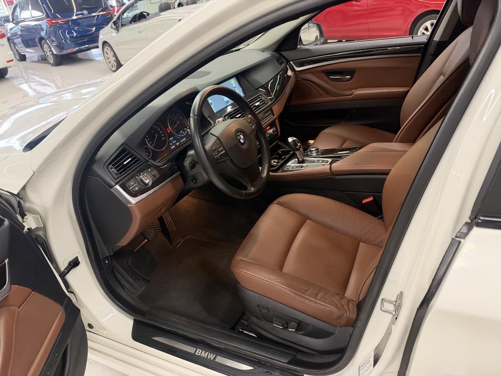 BMW BMW 5-Series (Import)