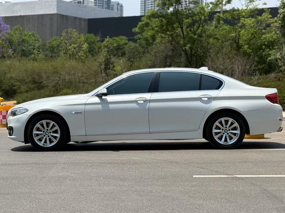 BMW BMW 5-Series
