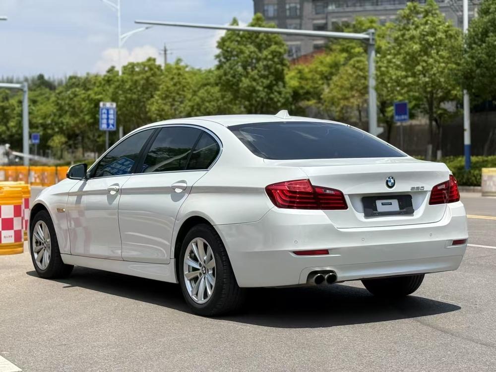 BMW BMW 5-Series