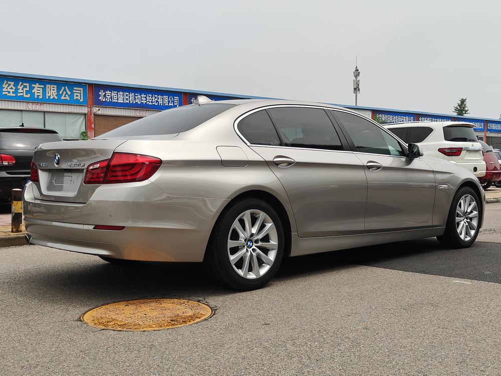 BMW BMW 5-Series