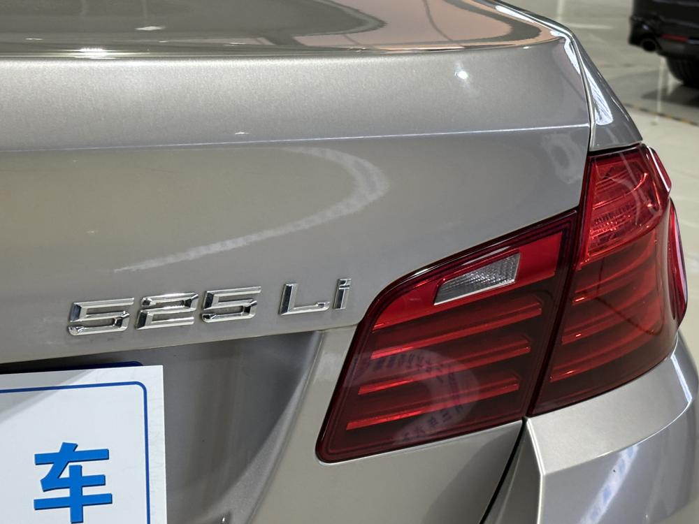 BMW BMW 5-Series