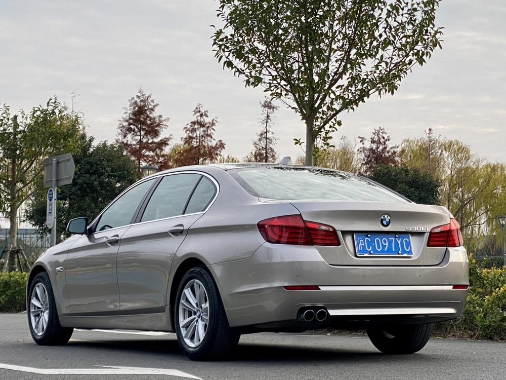 BMW BMW 5-Series