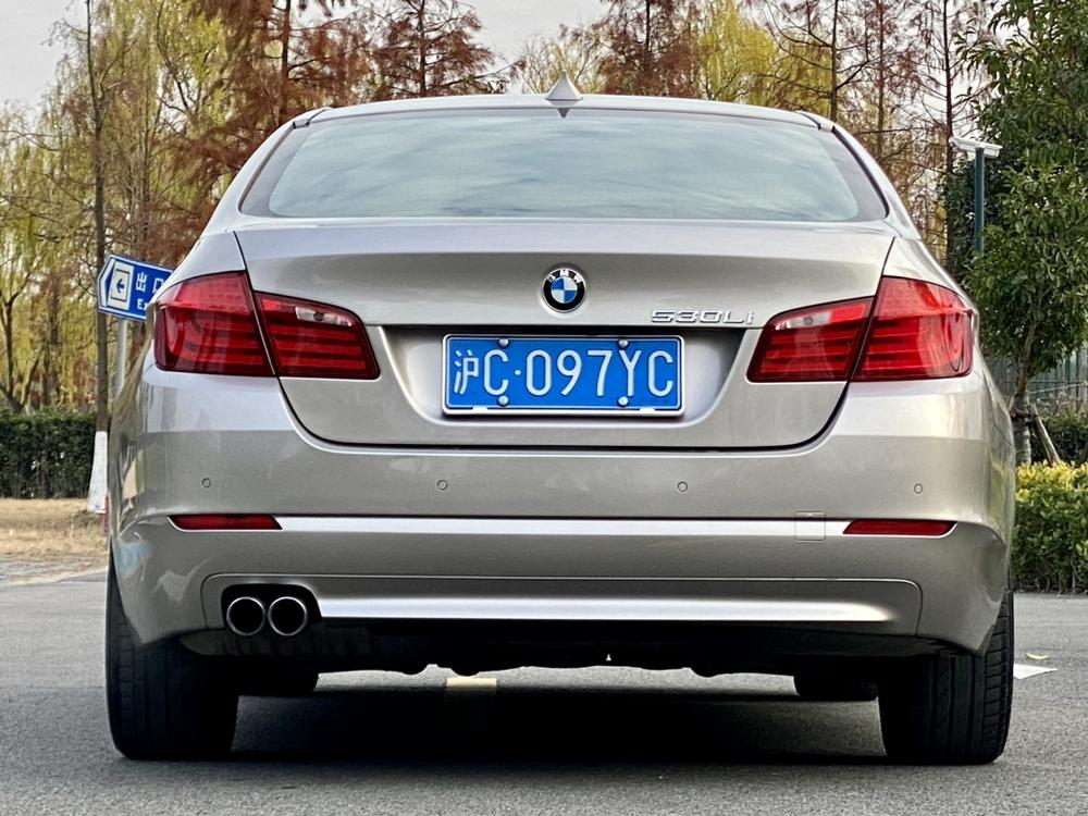 BMW BMW 5-Series