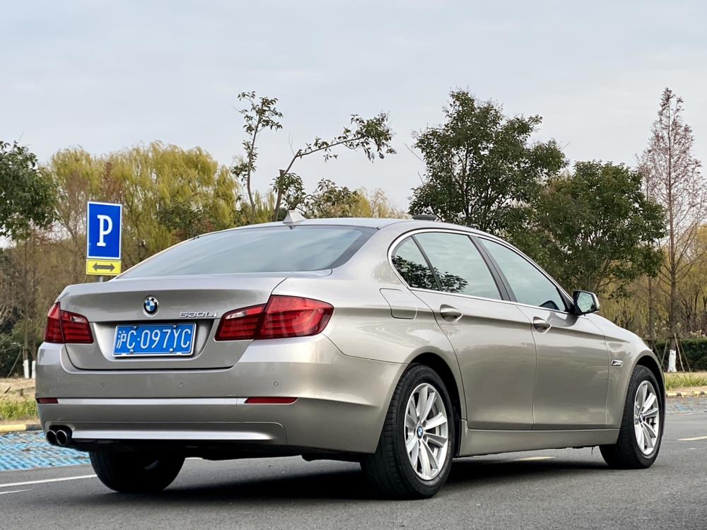BMW BMW 5-Series