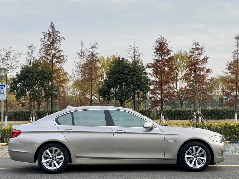 BMW BMW 5-Series