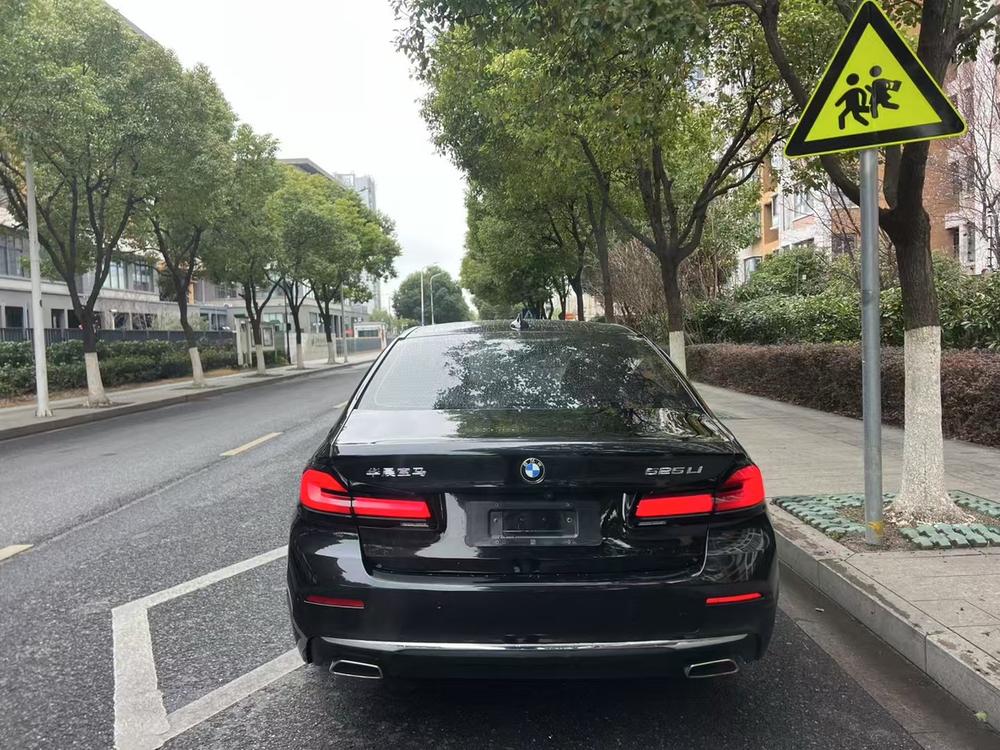 BMW BMW 5-Series