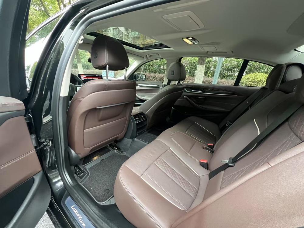 BMW BMW 5-Series