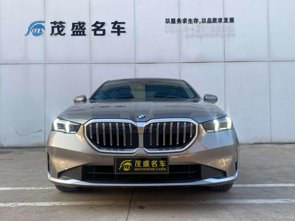 BMW BMW 5-Series