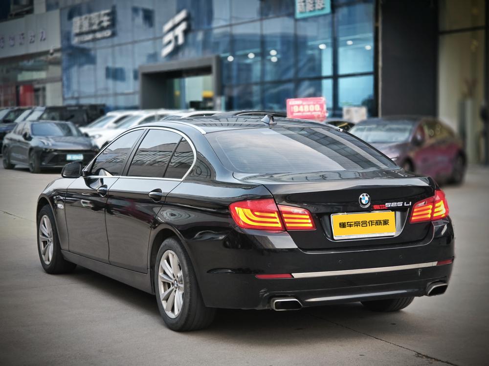BMW BMW 5-Series
