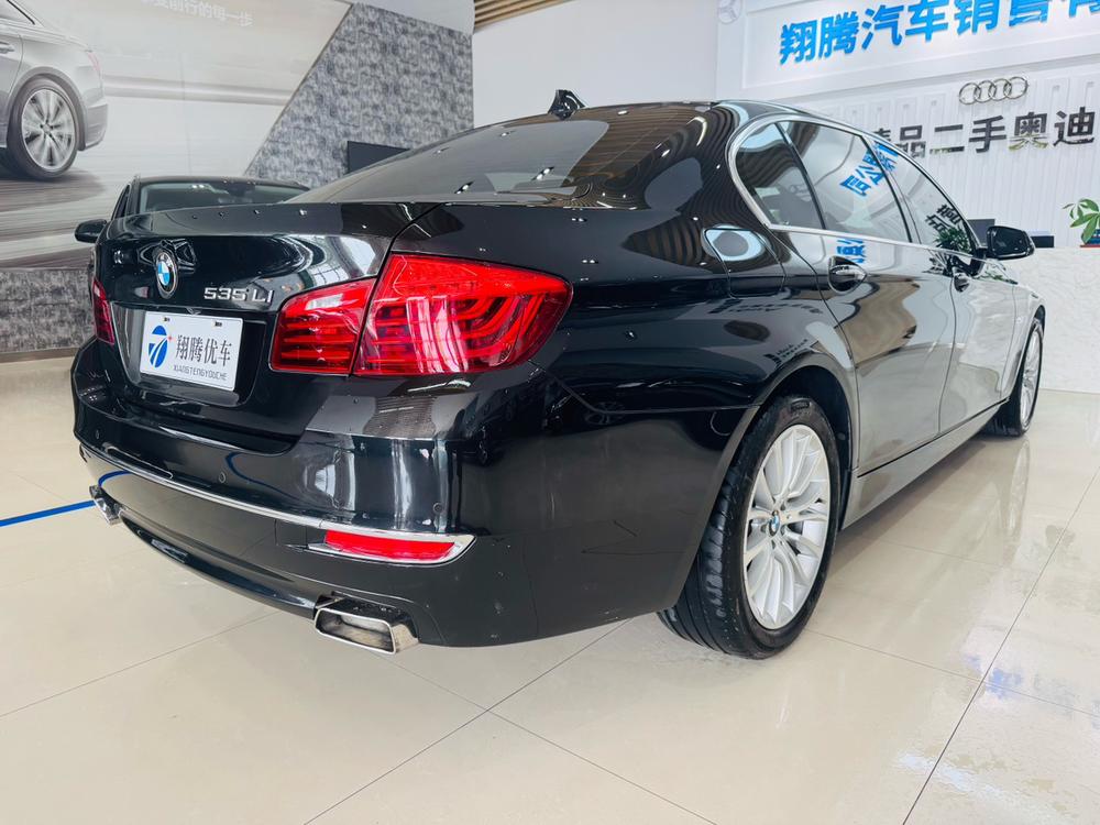 BMW BMW 5-Series