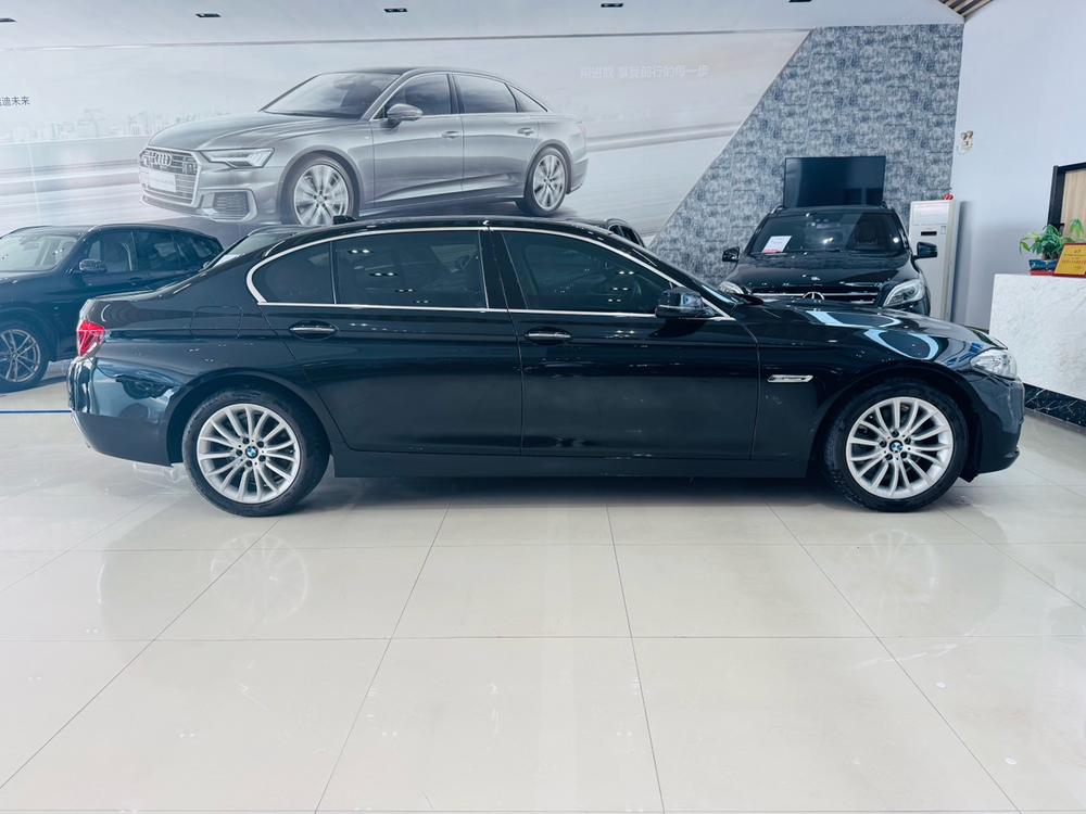 BMW BMW 5-Series