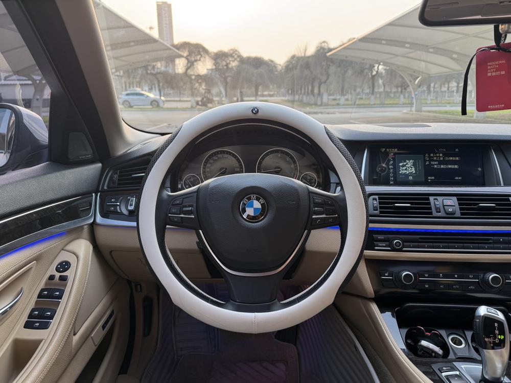 BMW BMW 5-Series