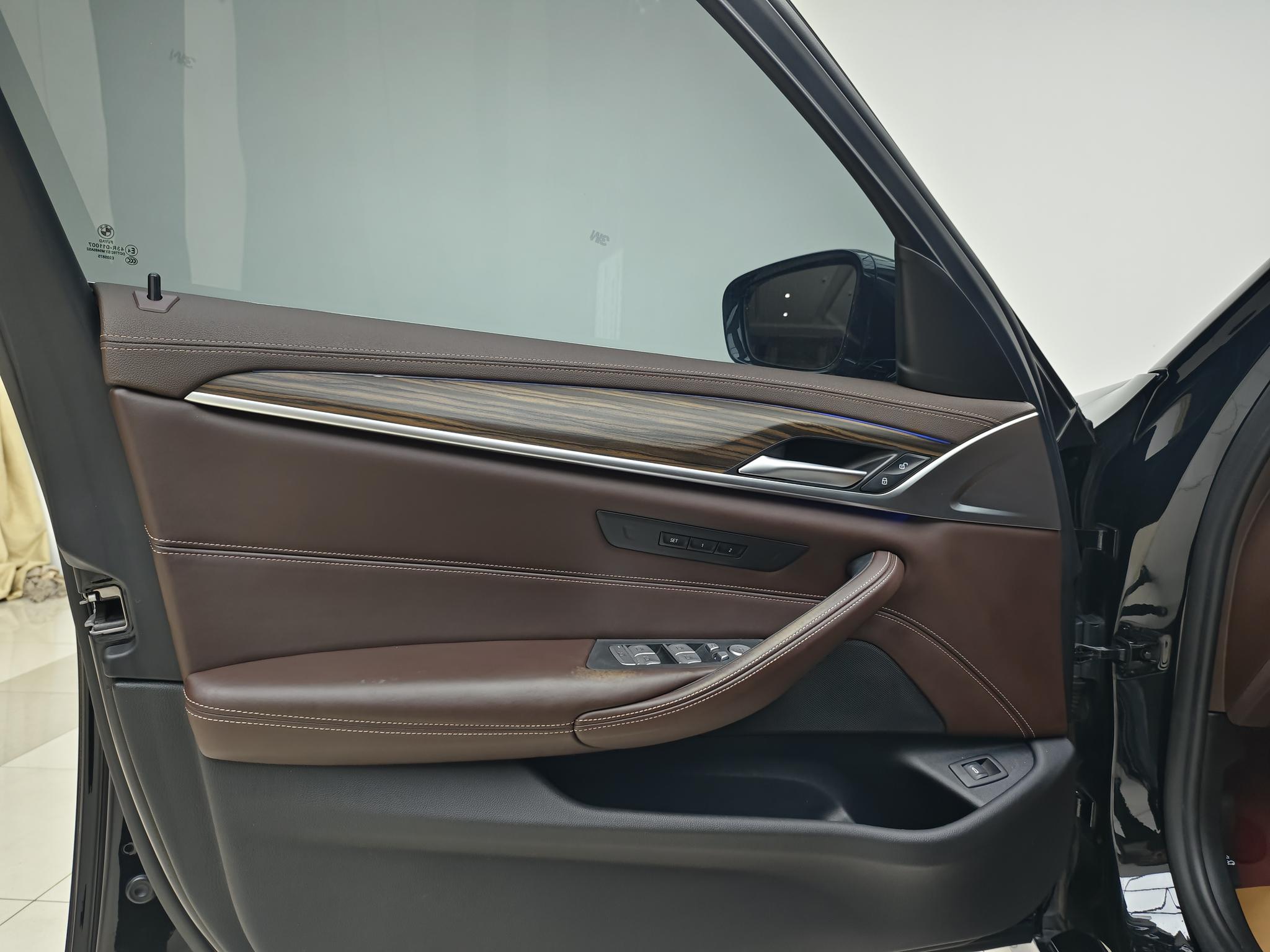 BMW BMW 5-Series