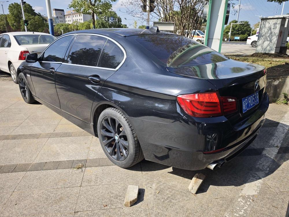 BMW BMW 5-Series
