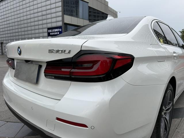 BMW BMW 5-Series