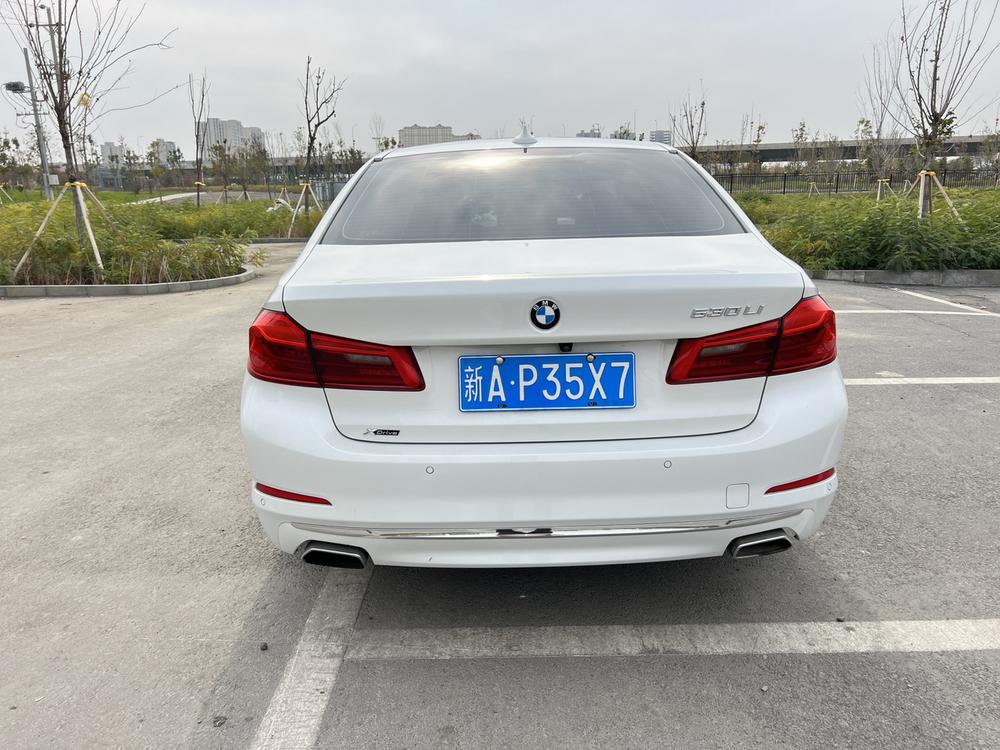 BMW BMW 5-Series