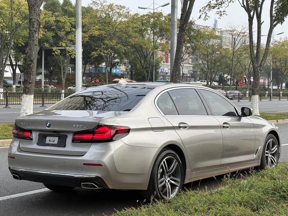 BMW BMW 5-Series