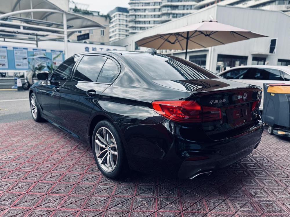 BMW BMW 5-Series