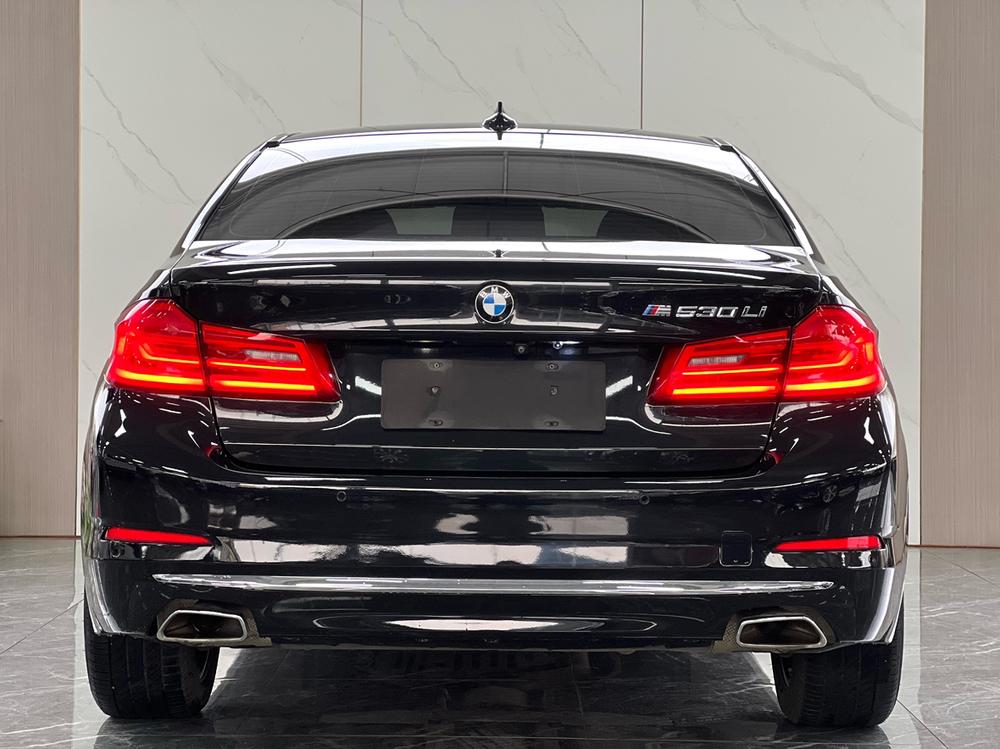 BMW BMW 5-Series