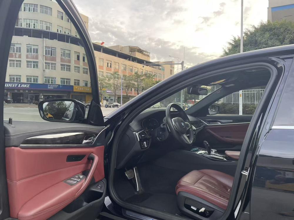 BMW BMW 5-Series