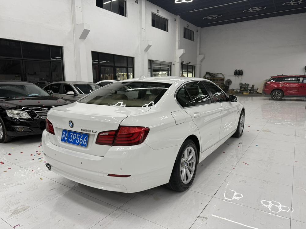 BMW BMW 5-Series