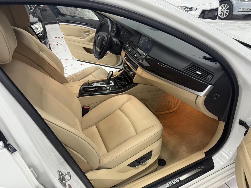BMW BMW 5-Series