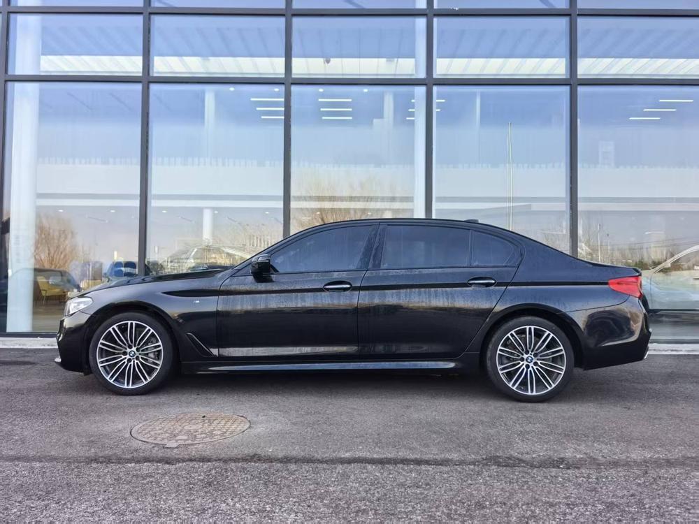 BMW BMW 5-Series