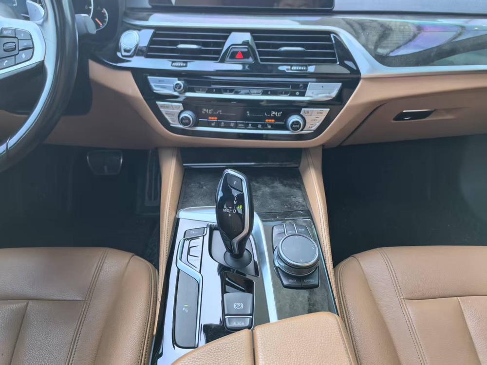 BMW BMW 5-Series