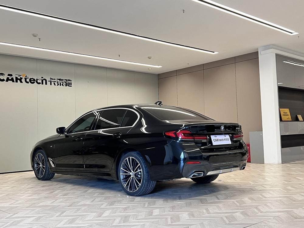 BMW BMW 5-Series