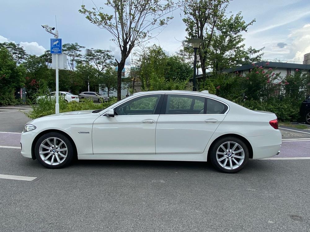 BMW BMW 5-Series
