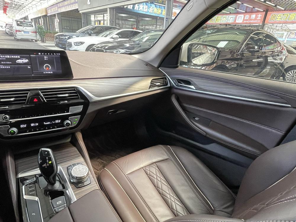 BMW BMW 5-Series