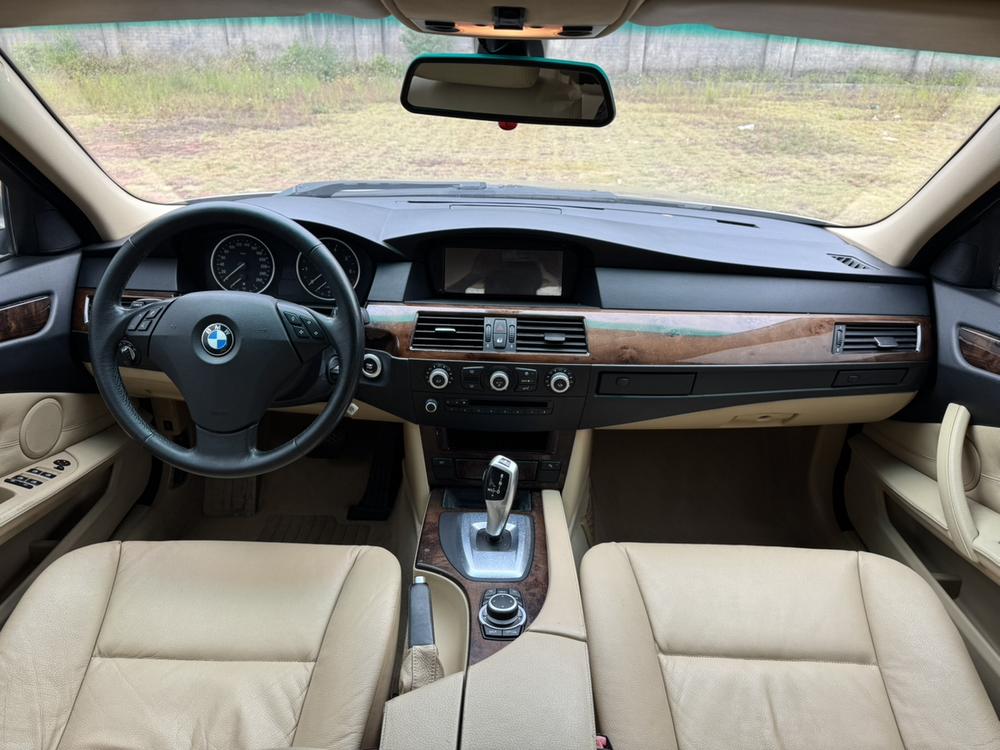 BMW BMW 5-Series