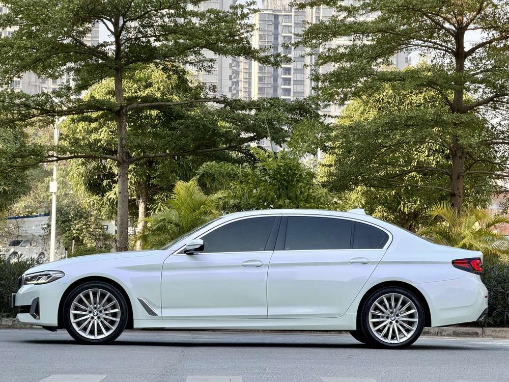 BMW BMW 5-Series