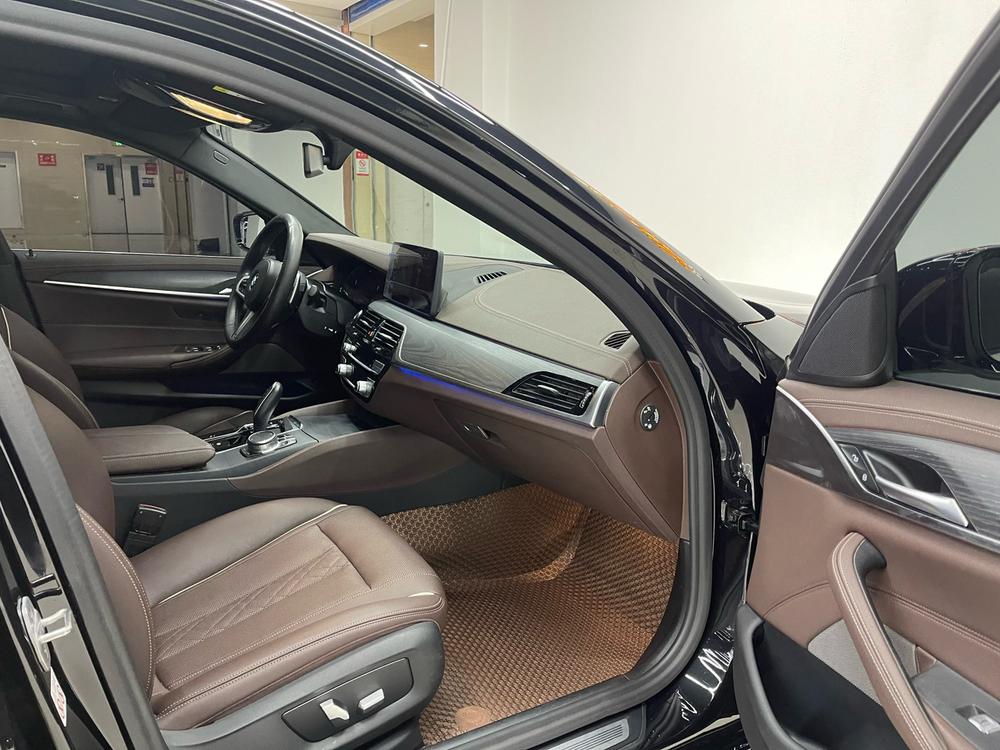 BMW BMW 5-Series