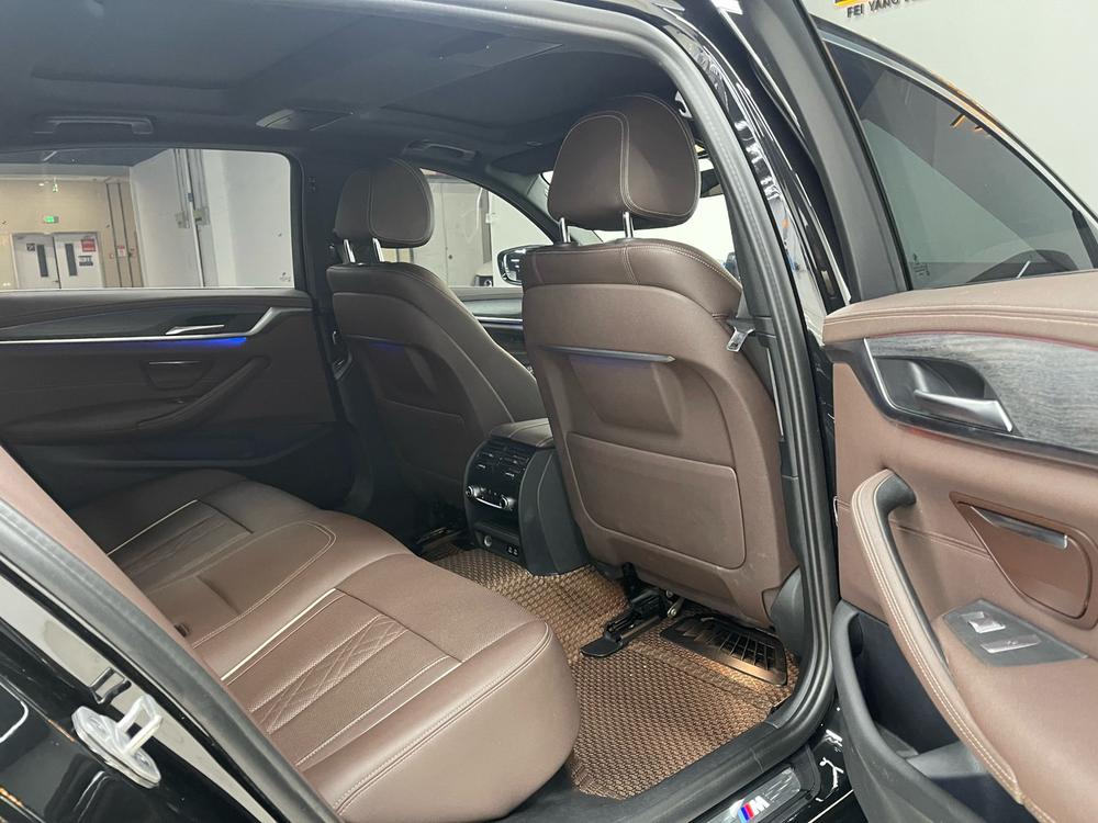 BMW BMW 5-Series