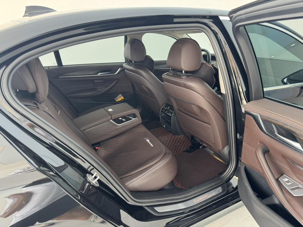 BMW BMW 5-Series